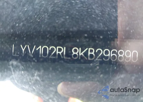 2019 Volvo Xc60 T5 Inscription from USA, damaged, VIN LYV102RL8KB296890